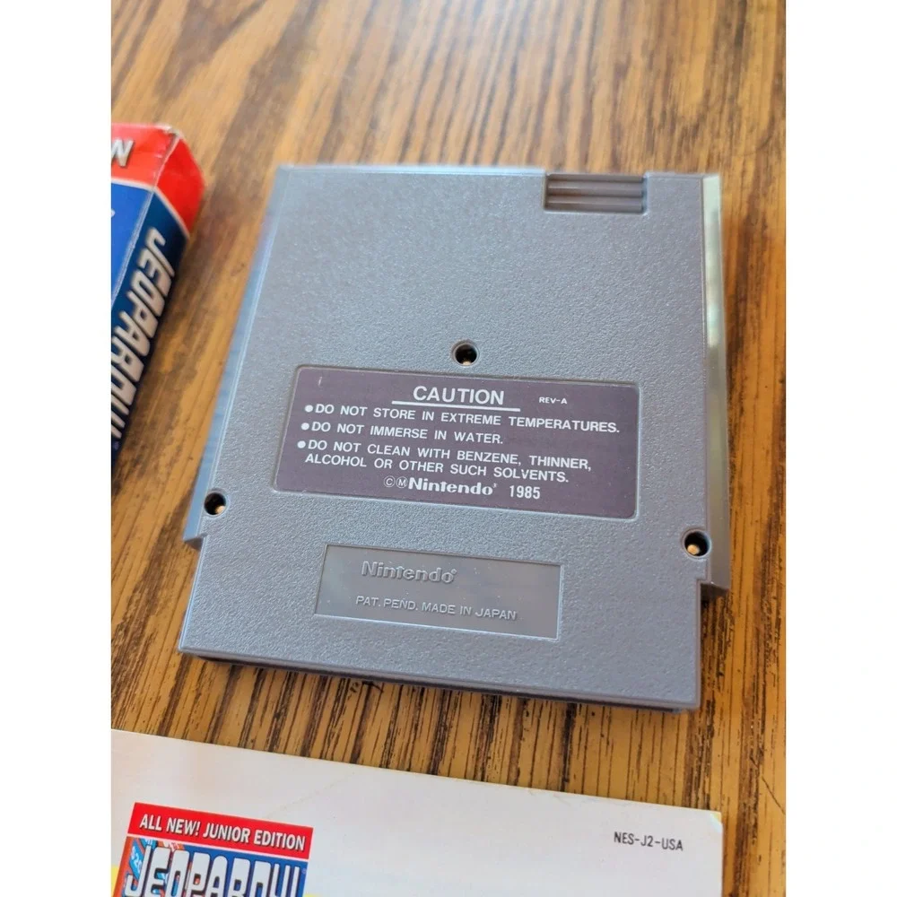 Jeopardy --  Jr Jr. Junior Edition (Nintendo NES) COMPLETE w/ Box manual game